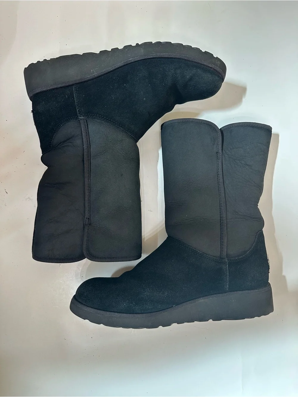 UGG Amie Black Suede Shearling Mid-Calf Pull-On Boots Women 9 M 1013428